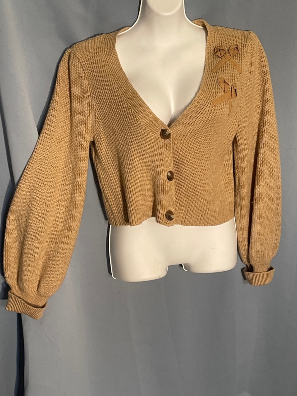 Chelsea & Violet Cropped V-Neck Cardigan in Camel/Tan